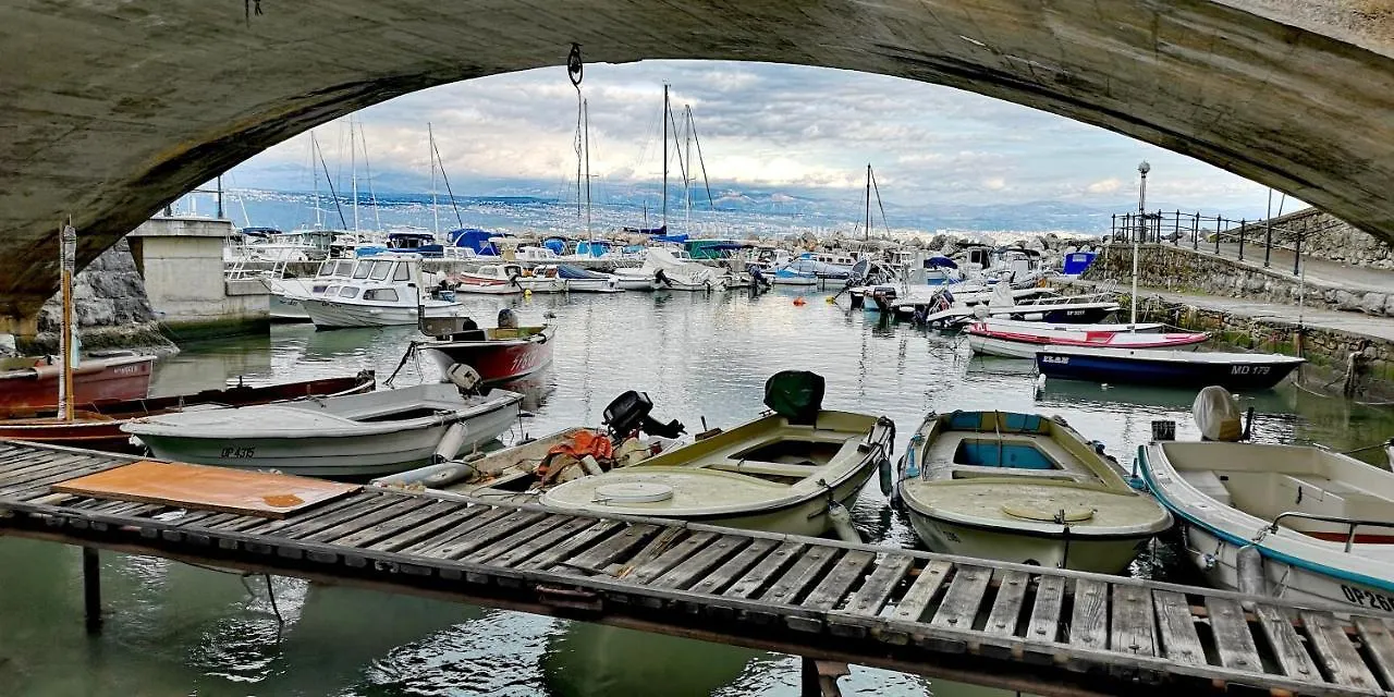Apartment Izabela Opatija 0*,  Croatia